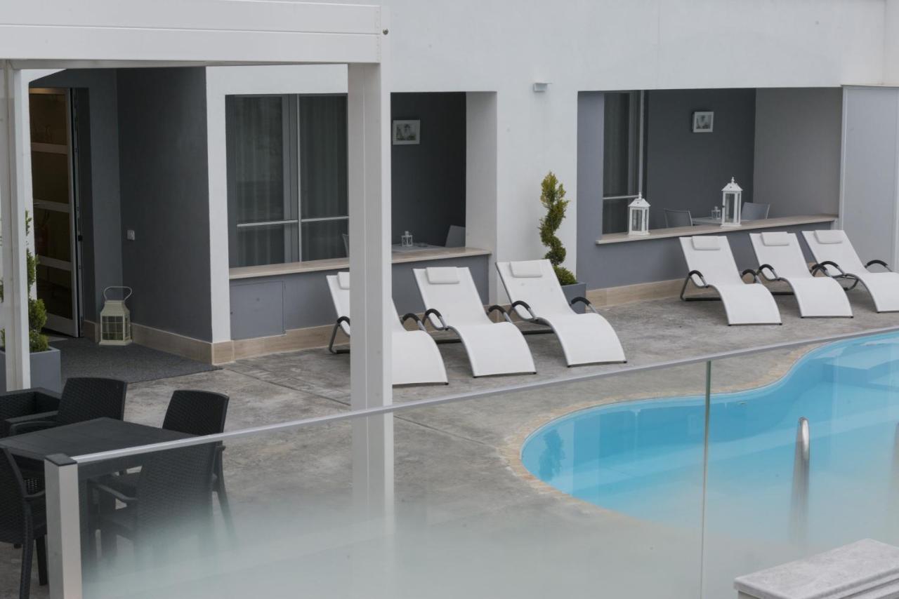 Residence Del Sole 만프레도니아 외부 사진